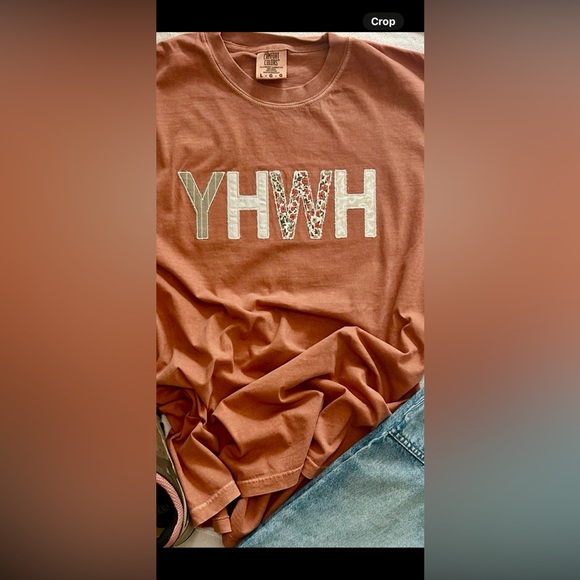 NWOT Christian apparel size various - Picture 3 of 4